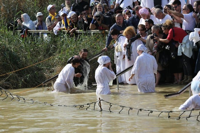 Крещение на реке Иордан.