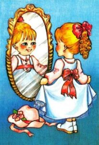 девочка у зеркала